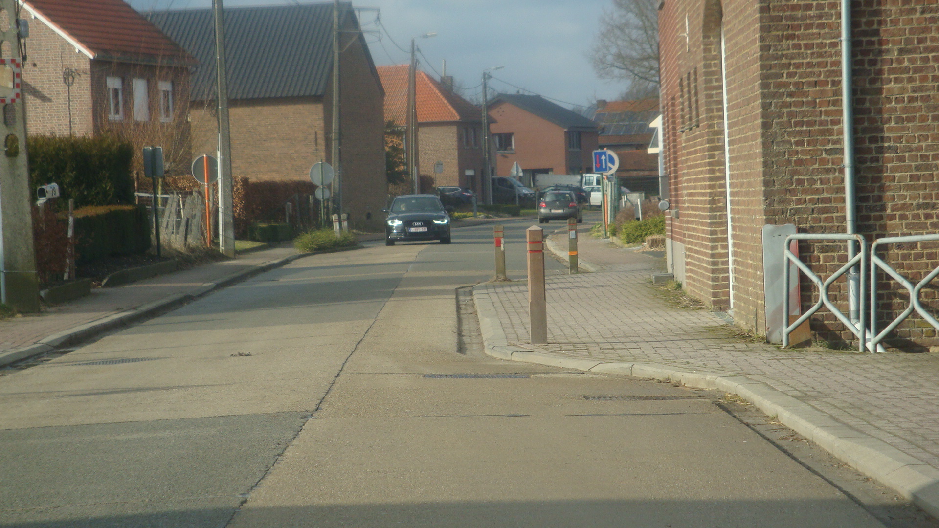 84-Hoegaardsesteenweg-versmalling.JPG - 807,07 kB